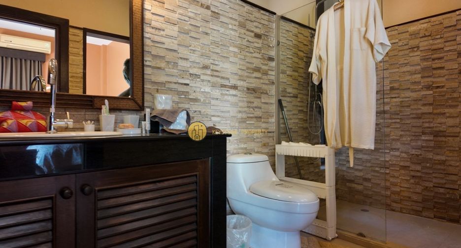 À vendre 5 chambres villa à East Pattaya, Pattaya