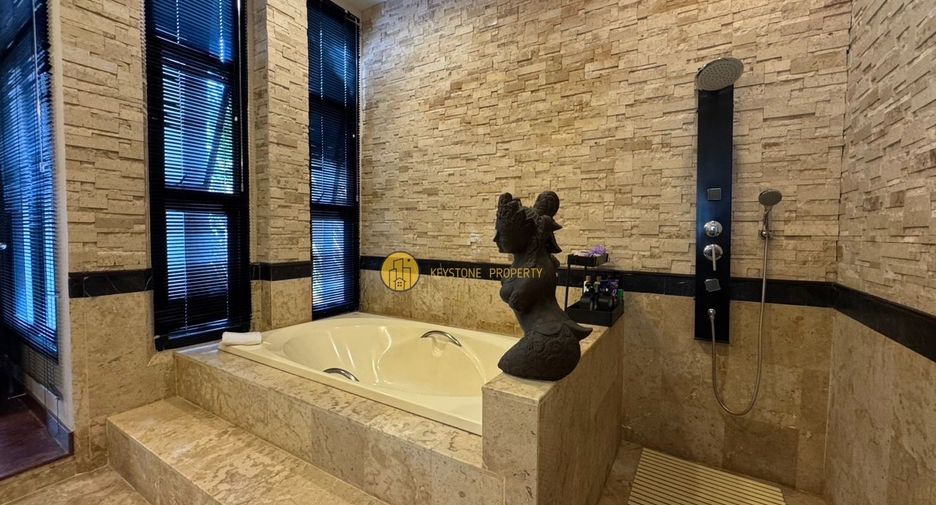 À vendre 5 chambres villa à East Pattaya, Pattaya