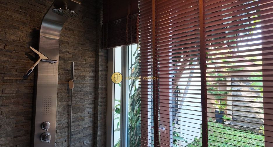 À vendre 5 chambres villa à East Pattaya, Pattaya