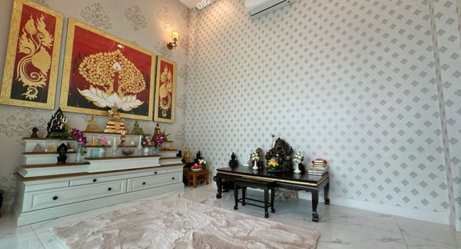 For rent 3 bedrooms house in Sattahip, Chonburi