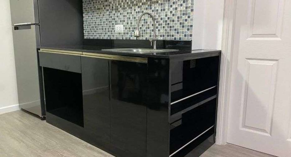 For rent 2 bedrooms condo in Mueang Chiang Mai, Chiang Mai