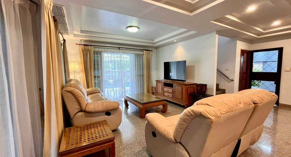 For sale 4 ベッドルーム house in Bang Lamung, Chonburi