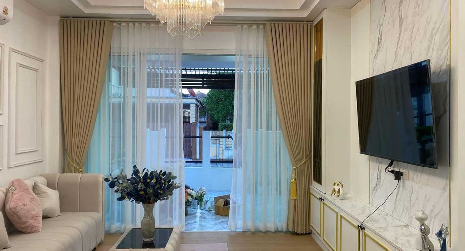 Haus zum Kauf mit 4 Zimmer in Bang Lamung, Chonburi
