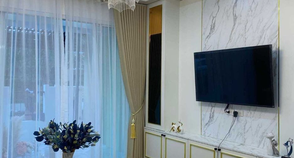 Haus zum Kauf mit 4 Zimmer in Bang Lamung, Chonburi