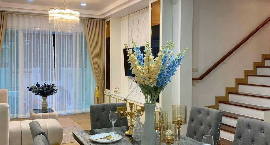 Haus zum Kauf mit 4 Zimmer in Bang Lamung, Chonburi