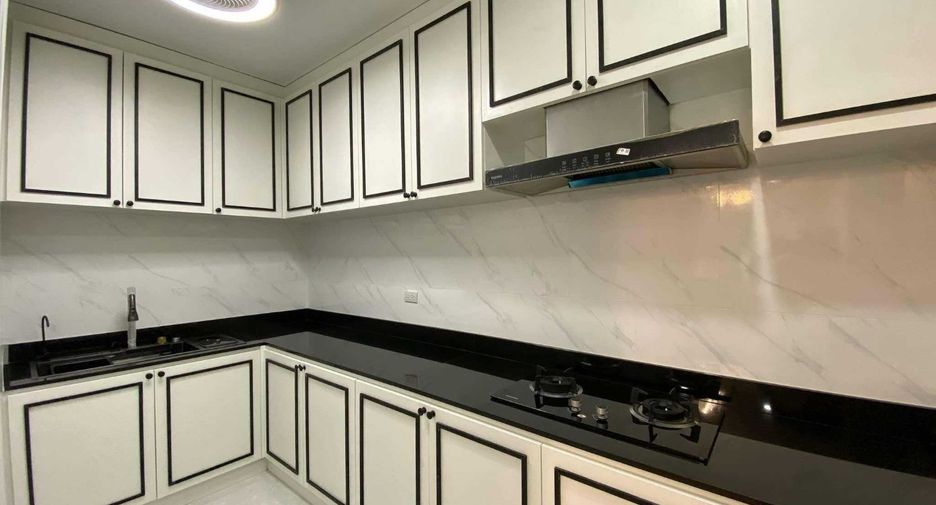 Haus zum Kauf mit 4 Zimmer in Bang Lamung, Chonburi