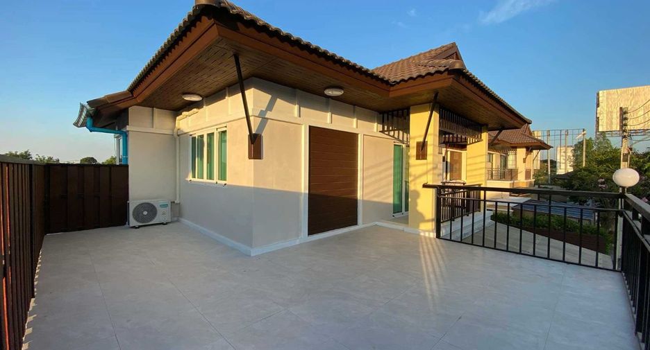 Haus zum Kauf mit 4 Zimmer in Bang Lamung, Chonburi