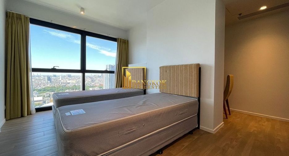 For rent 2 bedrooms condo in Sathon, Bangkok