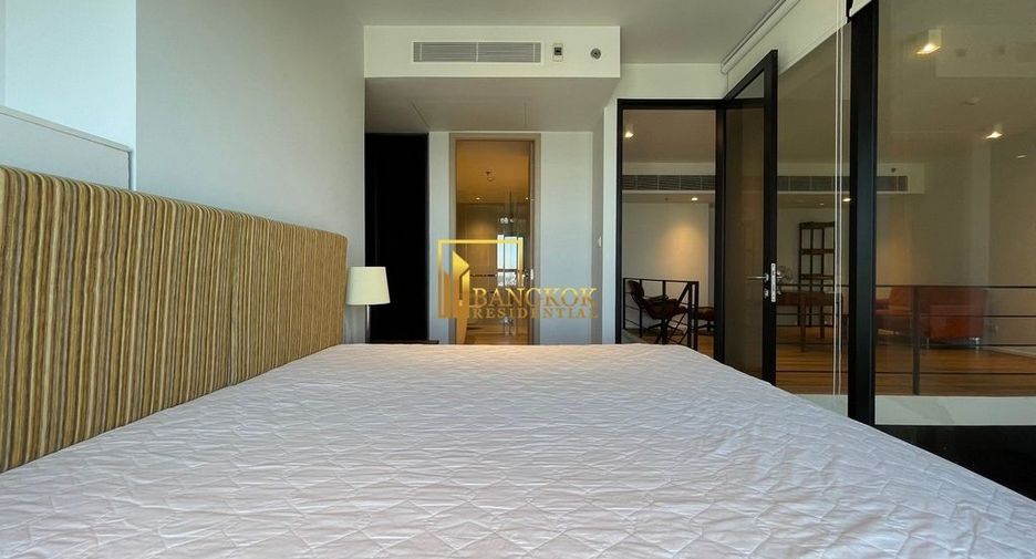 For rent 2 bedrooms condo in Sathon, Bangkok