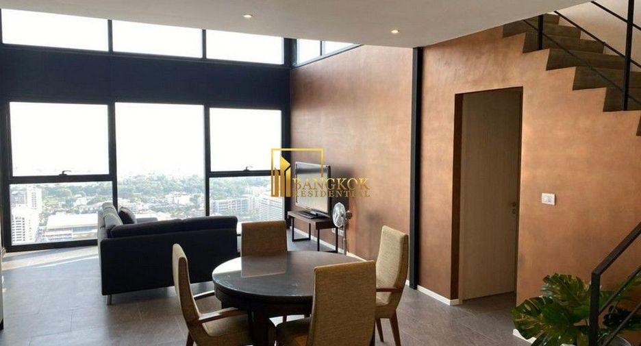 For rent 2 bedrooms condo in Sathon, Bangkok