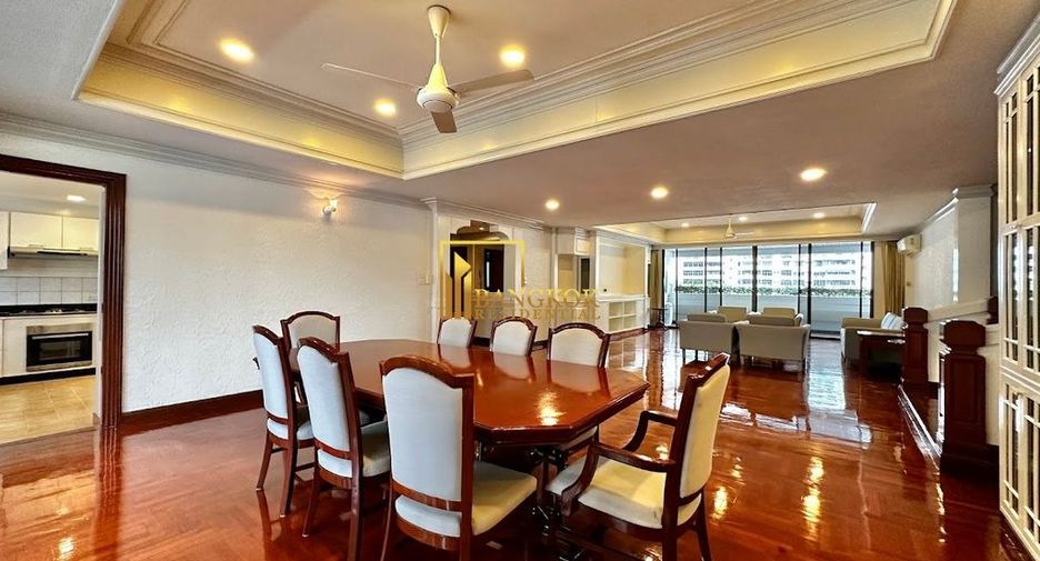 Condo en alquiler de 3 habitaciones en Khlong Toei, Bangkok