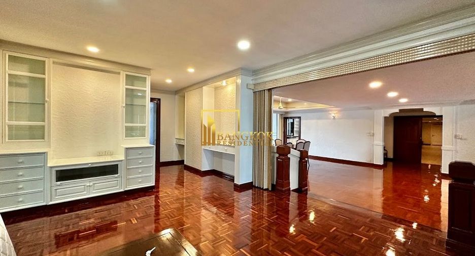 Condo en alquiler de 3 habitaciones en Khlong Toei, Bangkok