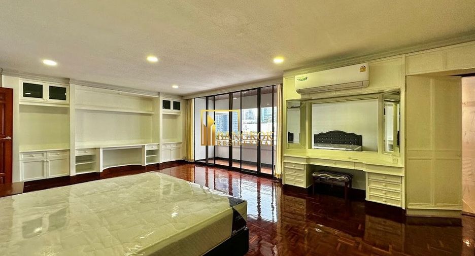 Condo en alquiler de 3 habitaciones en Khlong Toei, Bangkok