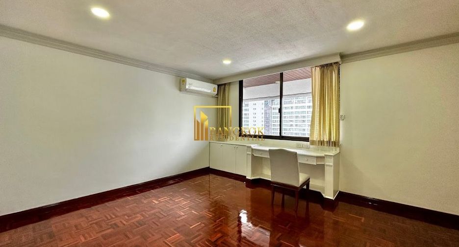 Condo en alquiler de 3 habitaciones en Khlong Toei, Bangkok