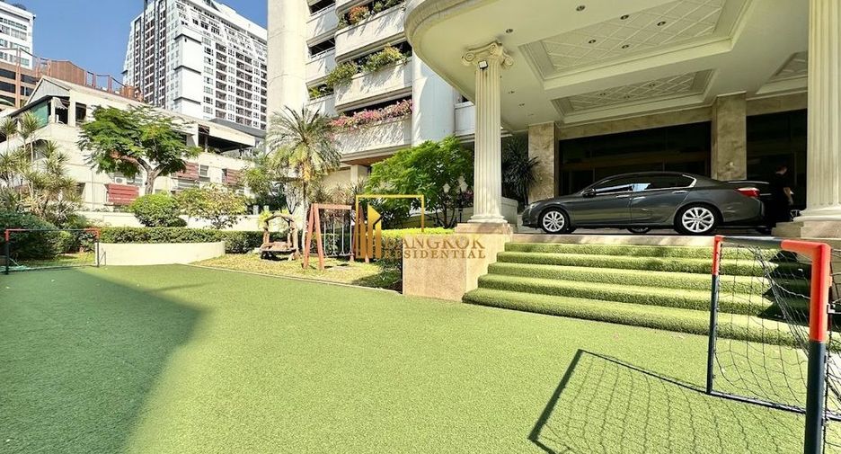 Condo en alquiler de 3 habitaciones en Khlong Toei, Bangkok