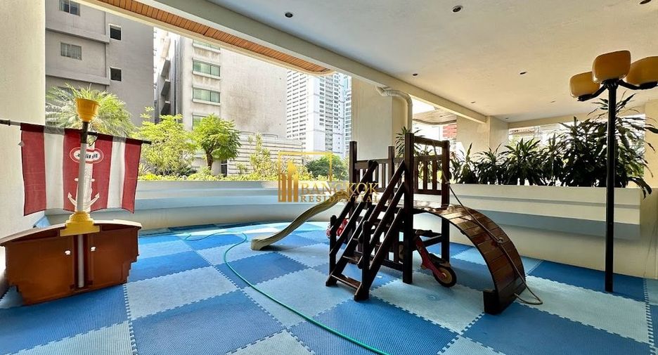 Condo en alquiler de 3 habitaciones en Khlong Toei, Bangkok