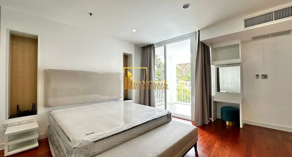 For rent 3 bedrooms apartment in Watthana, Bangkok