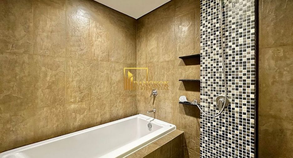 For rent 3 bedrooms apartment in Watthana, Bangkok