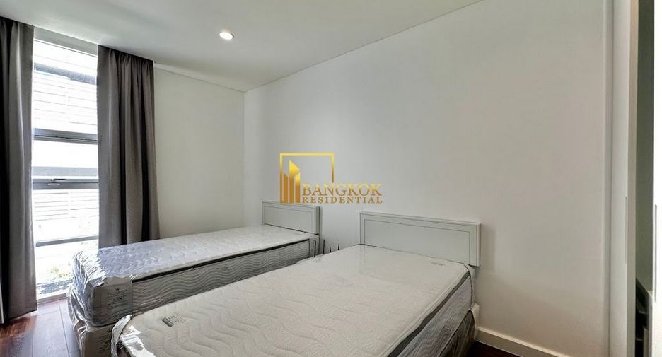 For rent 3 bedrooms apartment in Watthana, Bangkok