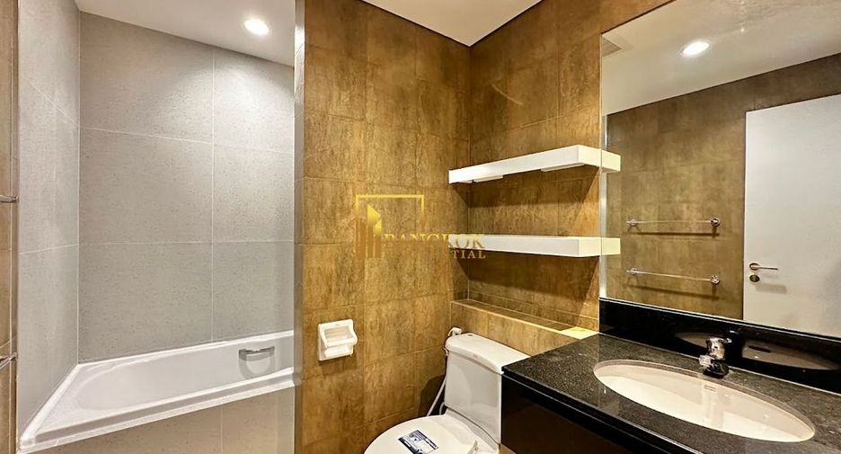 For rent 3 bedrooms apartment in Watthana, Bangkok