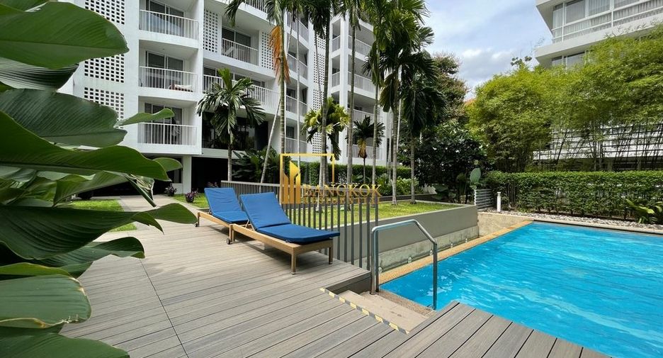 For rent 3 bedrooms apartment in Watthana, Bangkok