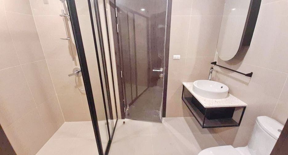 For rent 1 bed condo in Huai Khwang, Bangkok