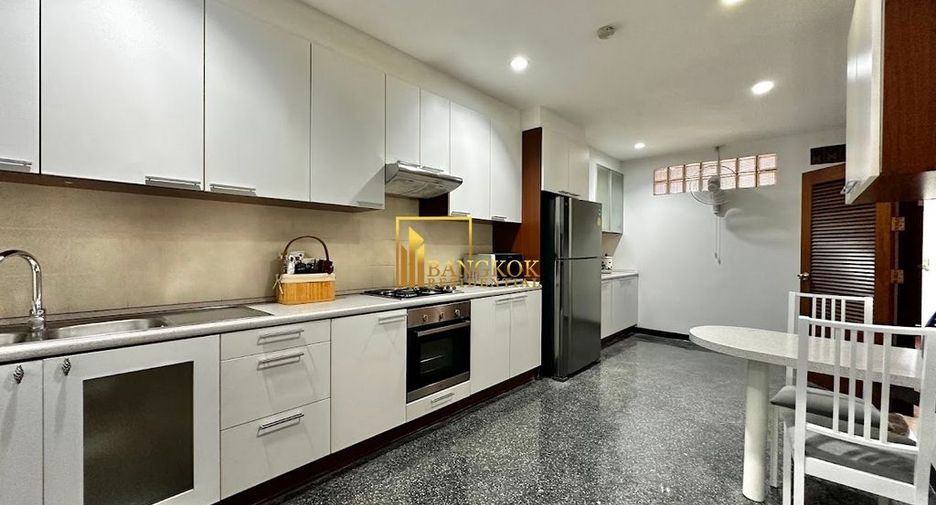 Apartment zur Miete mit 3 Zimmer in Watthana, Bangkok