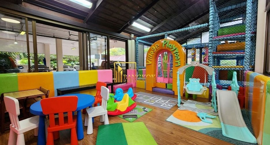 Apartment zur Miete mit 3 Zimmer in Watthana, Bangkok