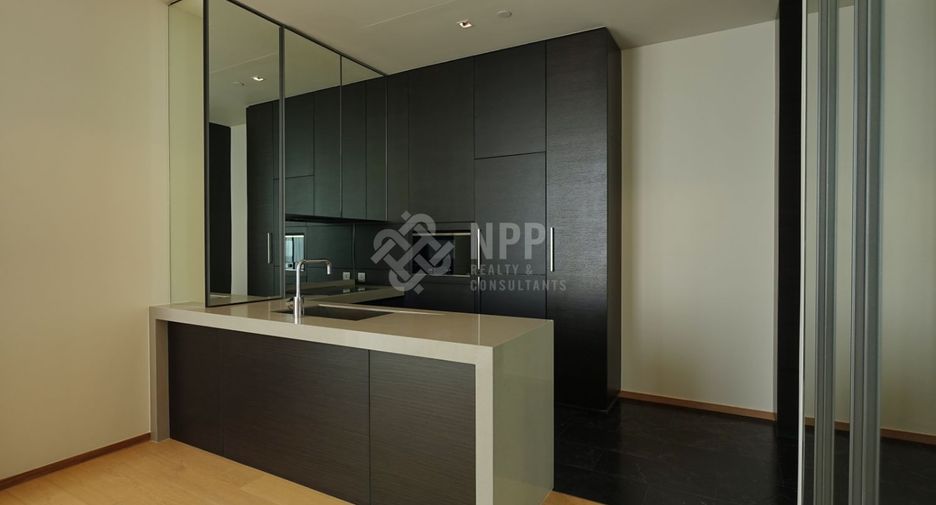 For sale 2 Beds condo in Pathum Wan, Bangkok