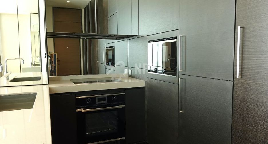 For sale 2 Beds condo in Pathum Wan, Bangkok