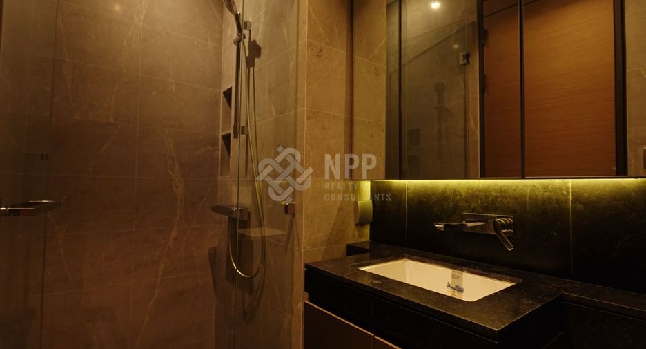 For sale 2 Beds condo in Pathum Wan, Bangkok