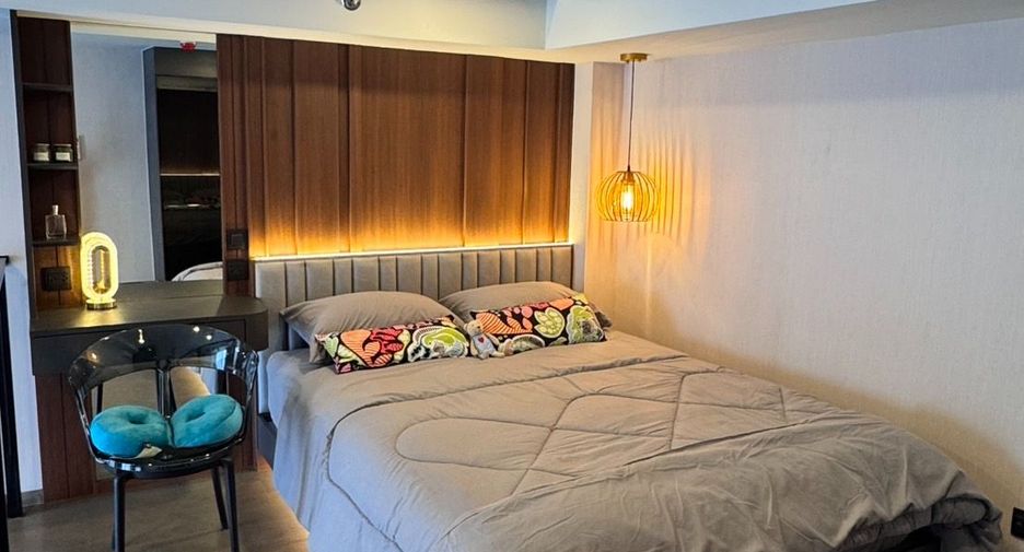 For rent 1 bed condo in Bang Rak, Bangkok