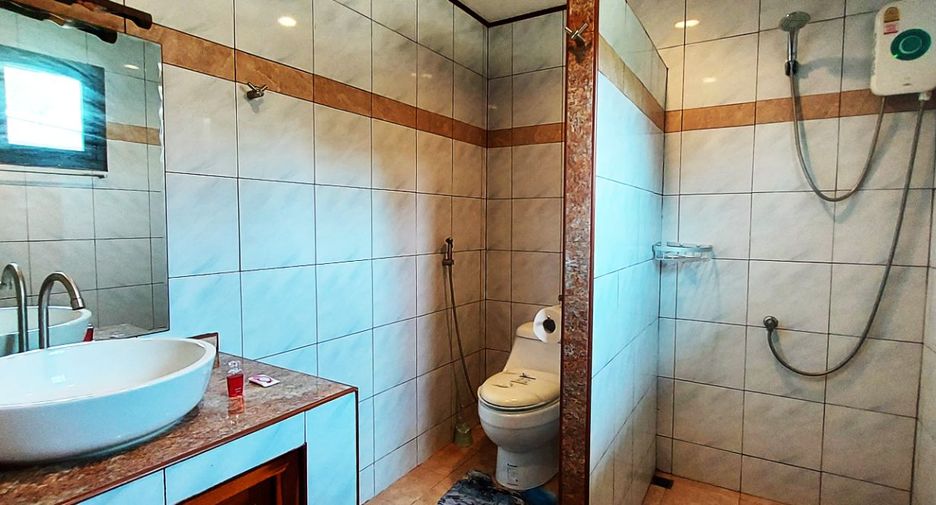 Продажа 10 спальни отель в Мыанг Районг, Районг