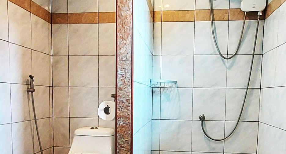 Продажа 10 спальни отель в Мыанг Районг, Районг