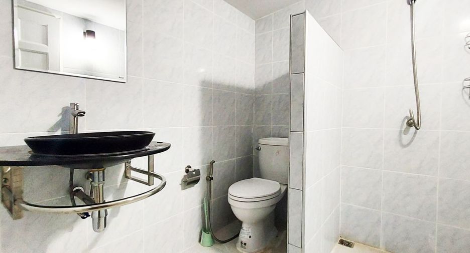 Продажа 10 спальни отель в Мыанг Районг, Районг