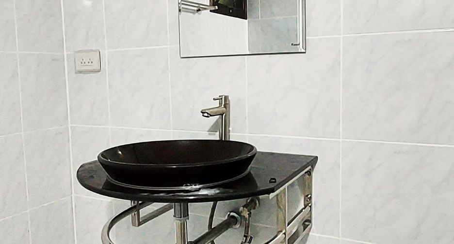 Продажа 10 спальни отель в Мыанг Районг, Районг