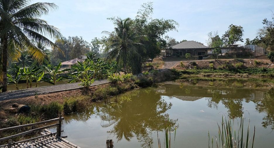 À vendre 3 chambres maison à Ban Lat, Phetchaburi