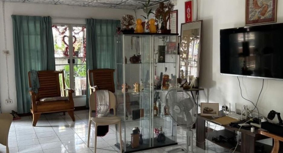 Reihenhaus zum Kauf mit 3 Zimmer in Khan Na Yao, Bangkok