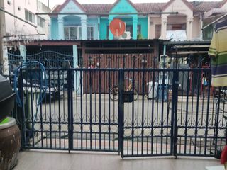 For sale 2 bed townhouse in Mueang Nonthaburi, Nonthaburi