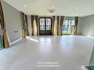 For sale 4 Beds house in Lat Krabang, Bangkok