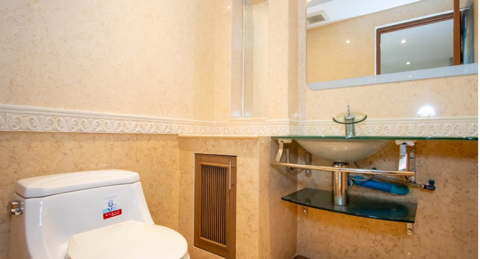 For sale 2 Beds condo in Mueang Chiang Mai, Chiang Mai