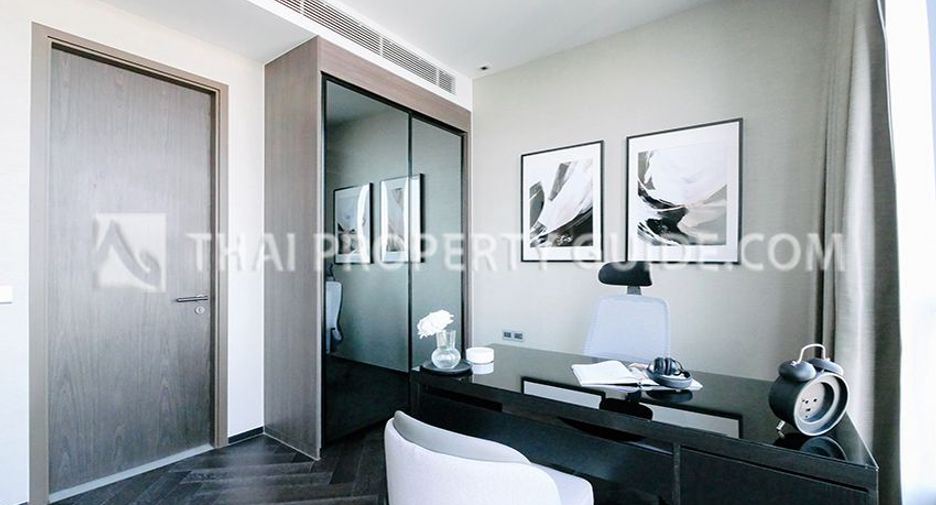 For rent 3 bed condo in Khlong Toei, Bangkok