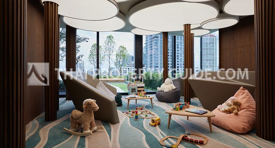 For rent 3 bed condo in Khlong Toei, Bangkok
