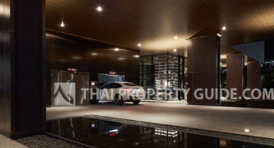 For rent 3 bed condo in Khlong Toei, Bangkok