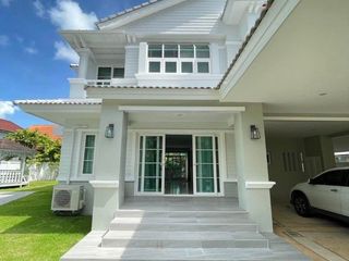 For rent and for sale 4 bedrooms villa in Mueang Phuket, Phuket