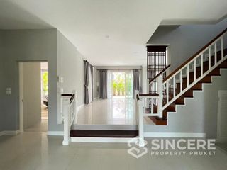 For rent and for sale 4 bedrooms villa in Mueang Phuket, Phuket