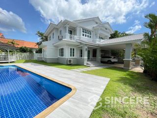 For rent and for sale 4 bedrooms villa in Mueang Phuket, Phuket