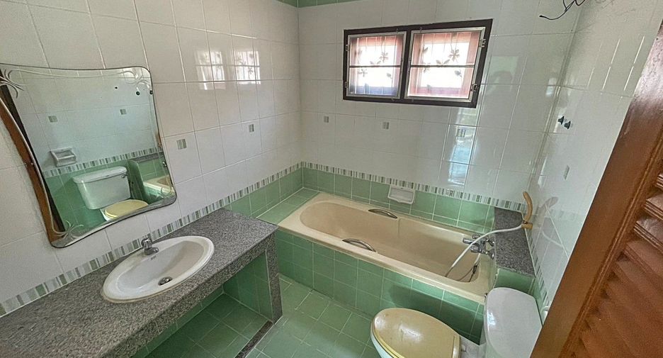 For sale 3 bedrooms house in Khlong Sam Wa, Bangkok