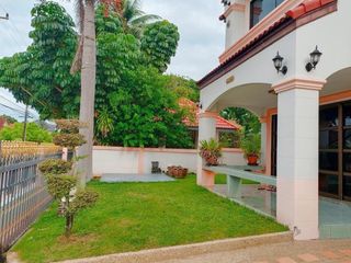 À vendre 3 chambres maison à Bang Lamung, Chonburi
