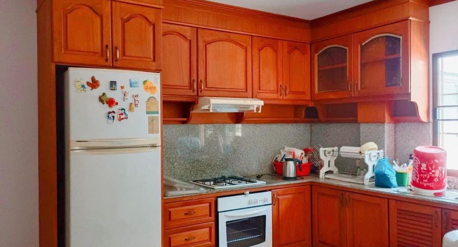 À vendre 3 chambres maison à Bang Lamung, Chonburi
